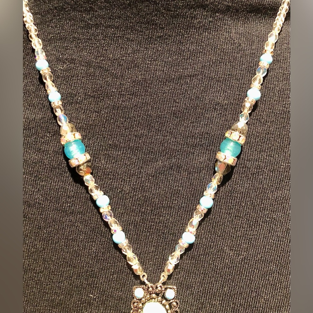 Handcrafted pendant necklace-vintage & new. AB crystals shades of turquoise - Picture 8 of 13
